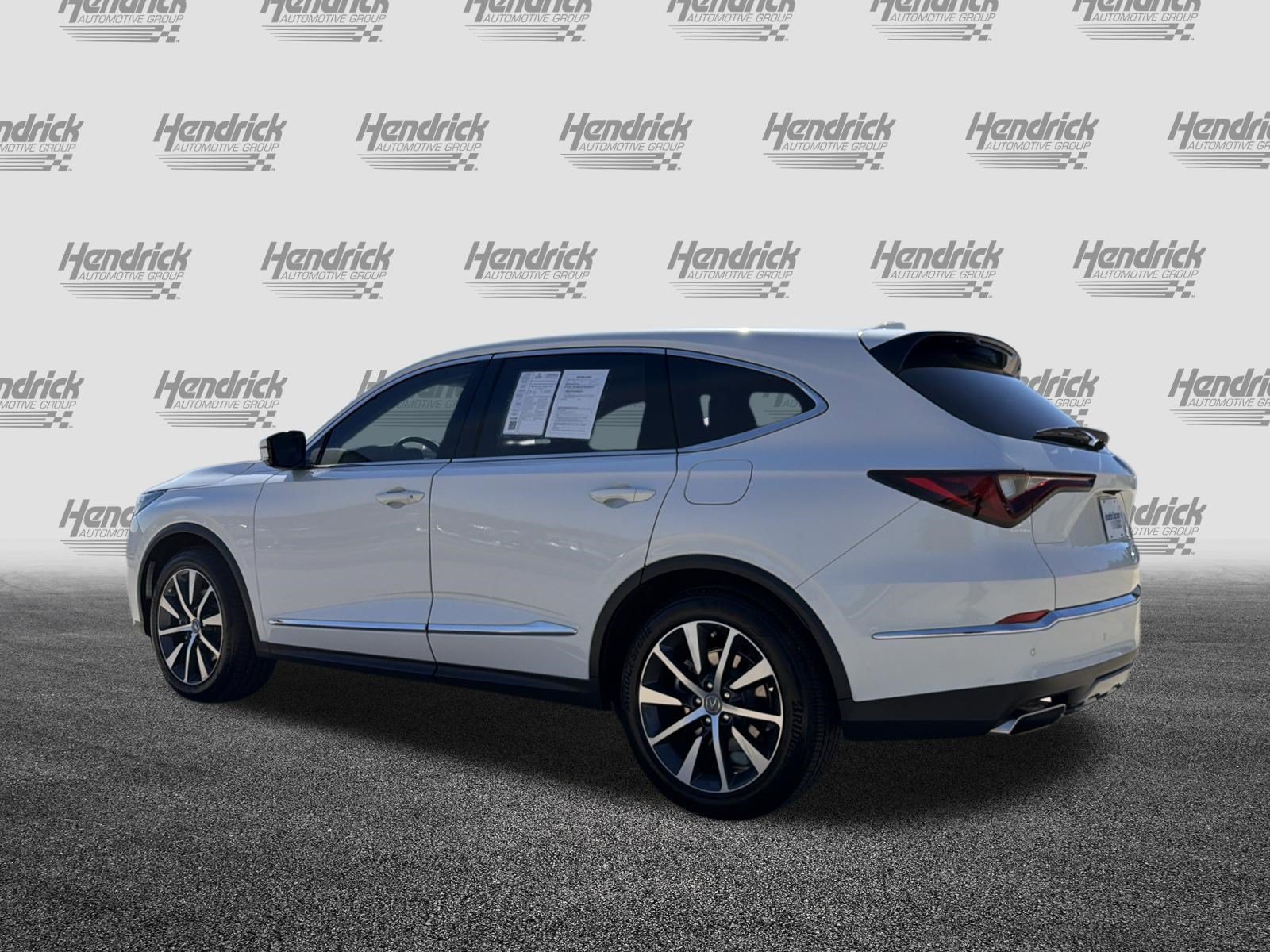 Certified 2026 Acura MDX w/ Technology Package FWD image 8