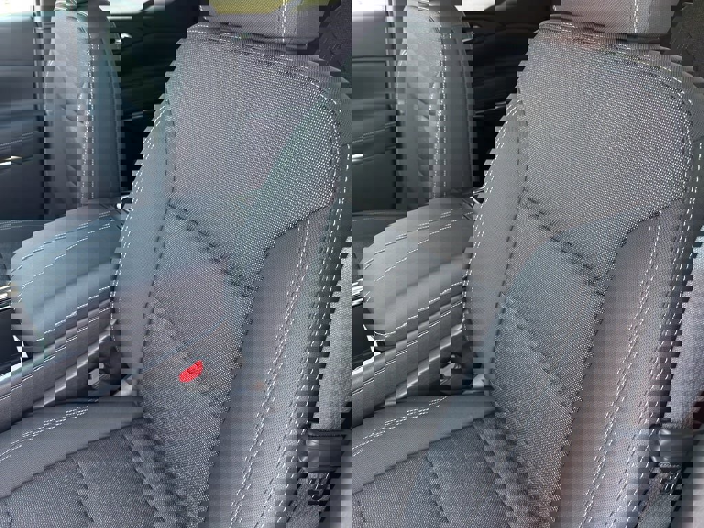 New 2026 Chevrolet Traverse LT image 12