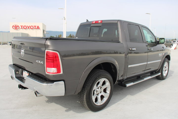 Used 2018 RAM 1500 Laramie image 3