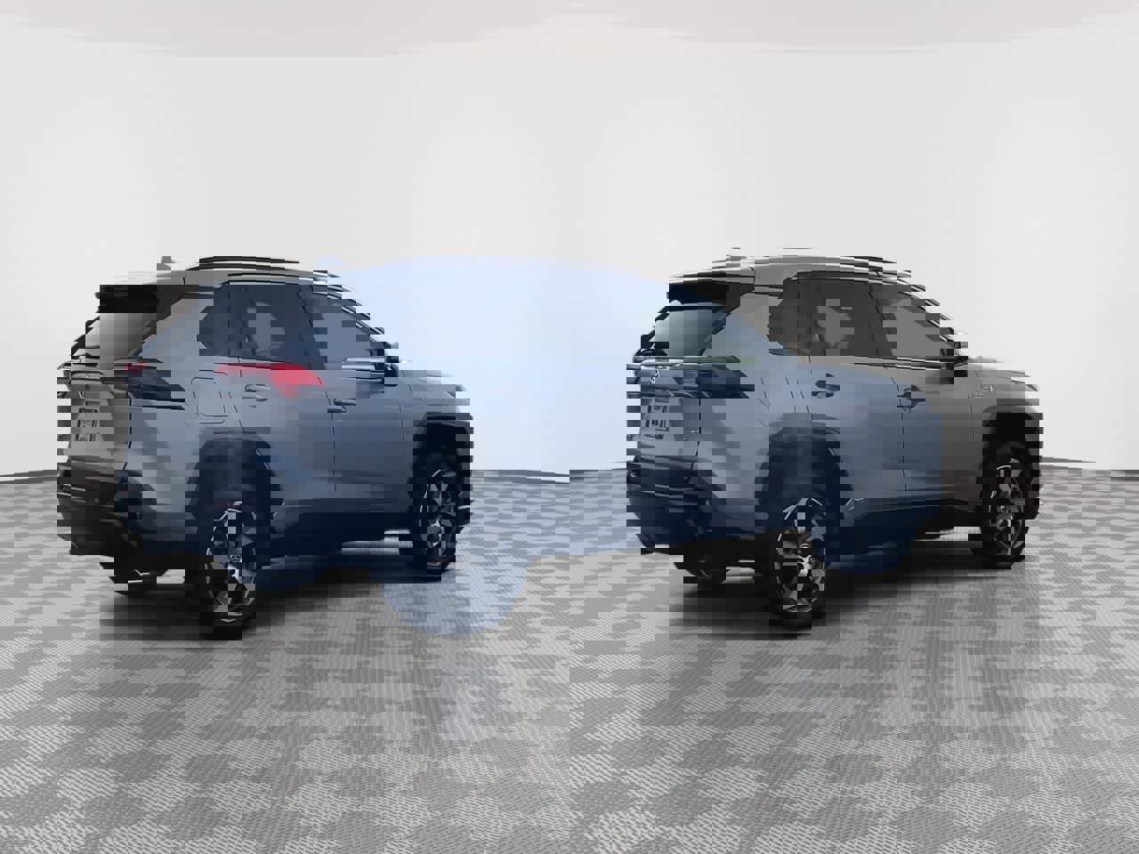 Used 2023 Toyota RAV4 SE image 8