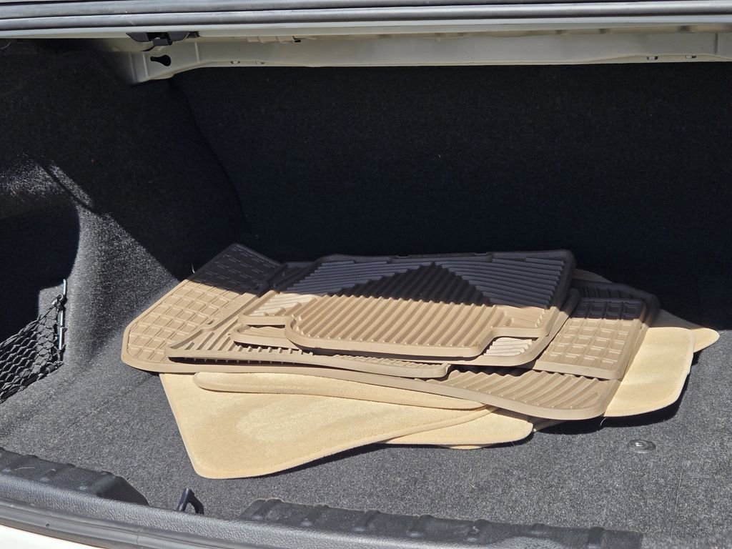 Used 2015 BMW 320i Sedan image 32