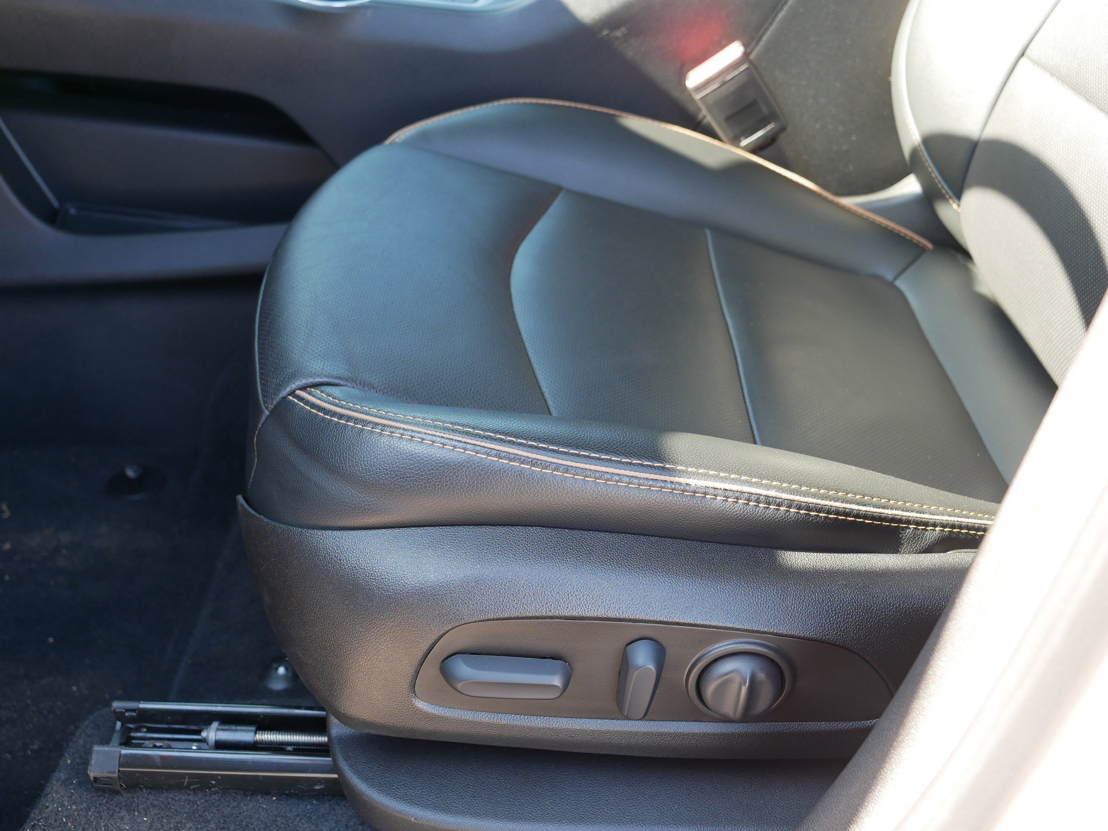 Used 2023 GMC Terrain AT4 w/ Infotainment Package II image 20