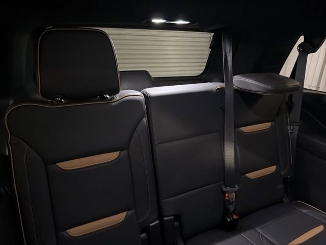 Used 2021 GMC Yukon AT4 w/ AT4 Premium Plus Package AWD/4WD image 23