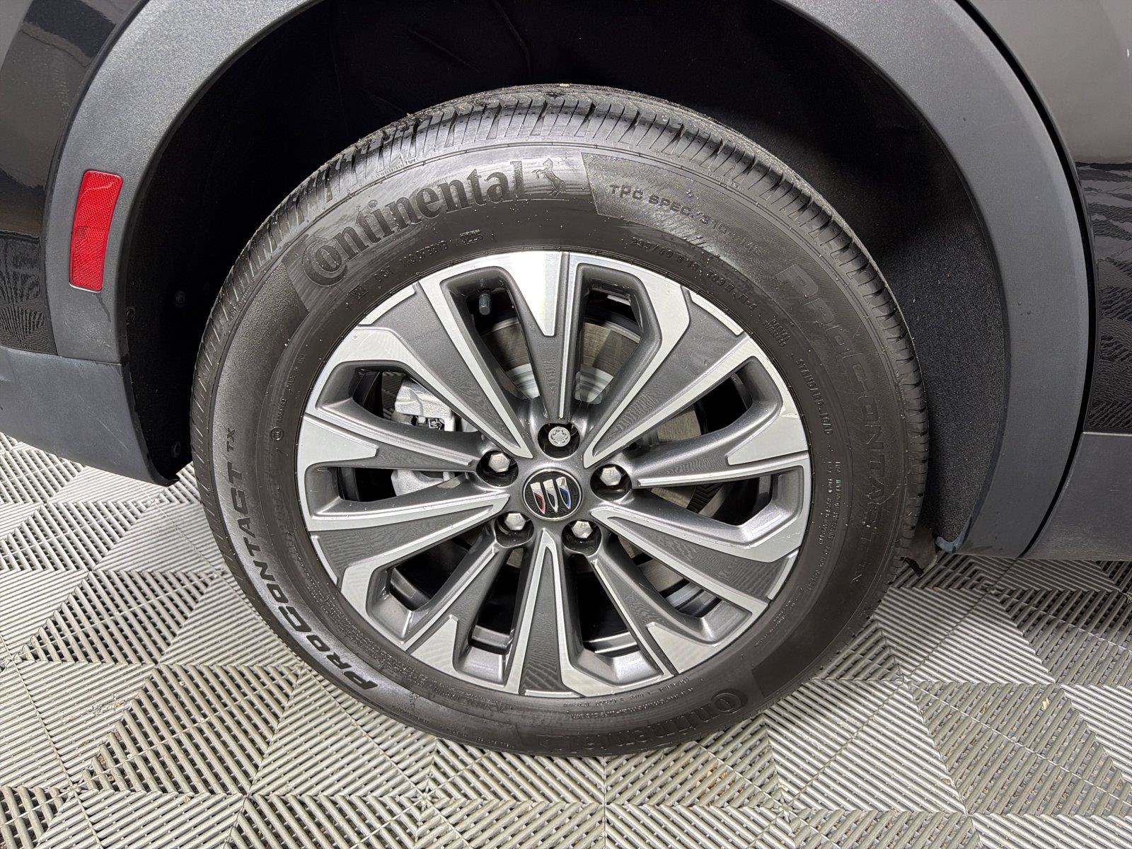 Certified 2024 Buick Envision Preferred AWD/4WD image 15