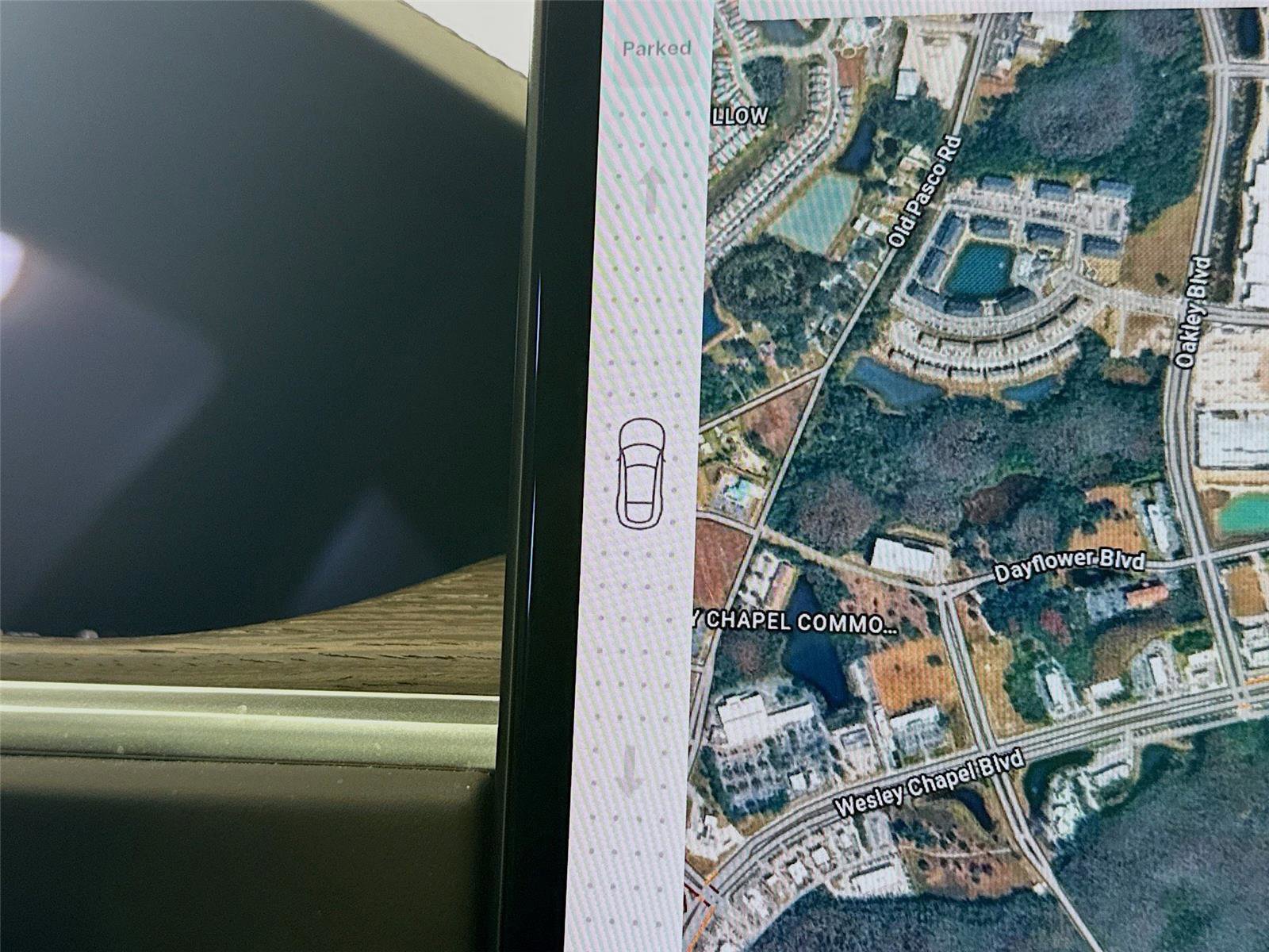 Used 2021 Tesla Model S Plaid image 13