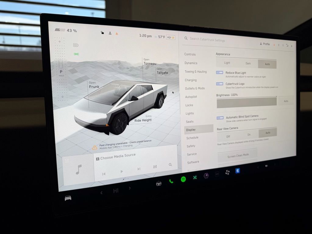 Used 2024 Tesla Cybertruck AWD Crew Cab image 27