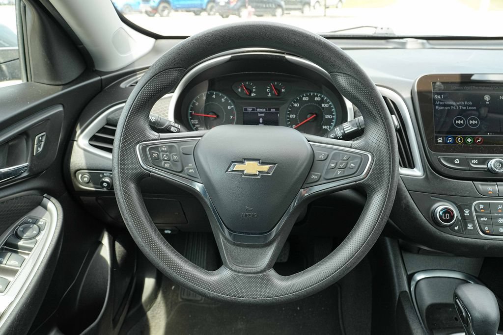 Used 2024 Chevrolet Malibu LT FWD image 32