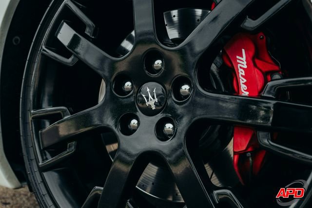 Used 2013 Maserati GranTurismo Sport image 3