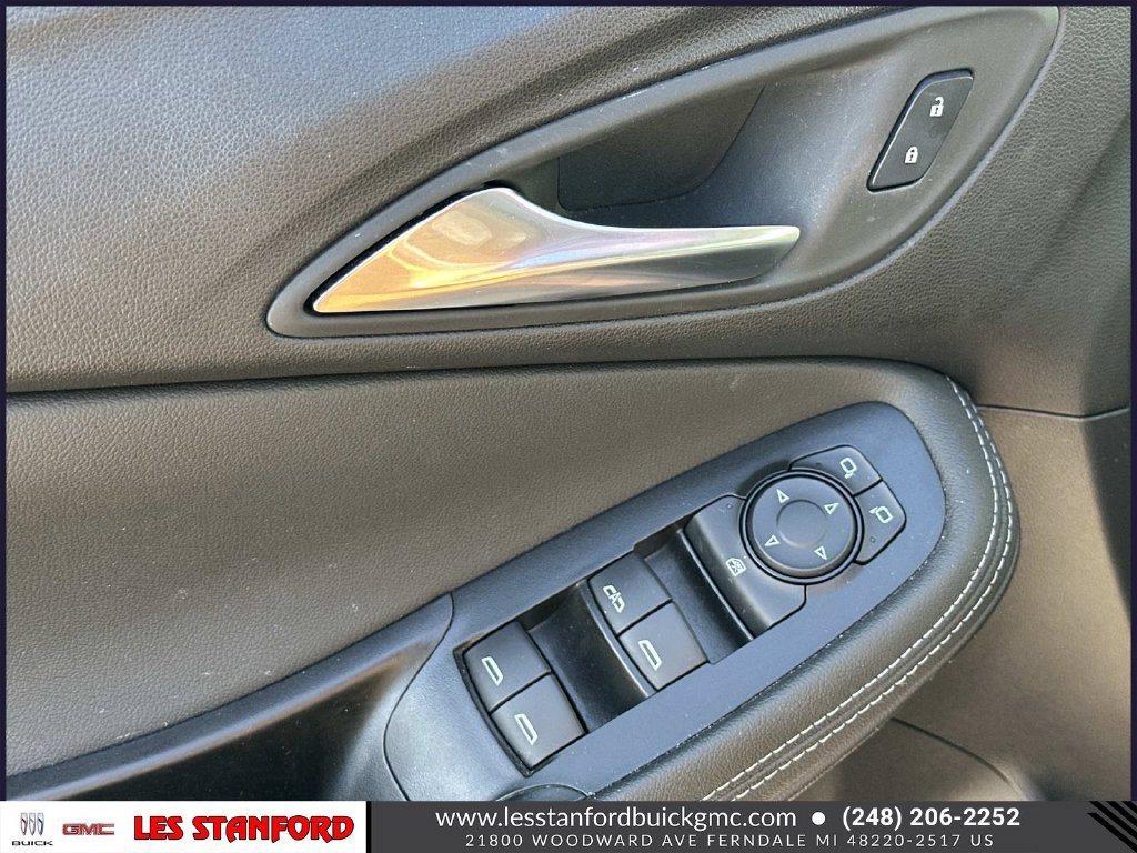 Certified 2024 Buick Encore GX Preferred w/ Comfort Package FWD image 17