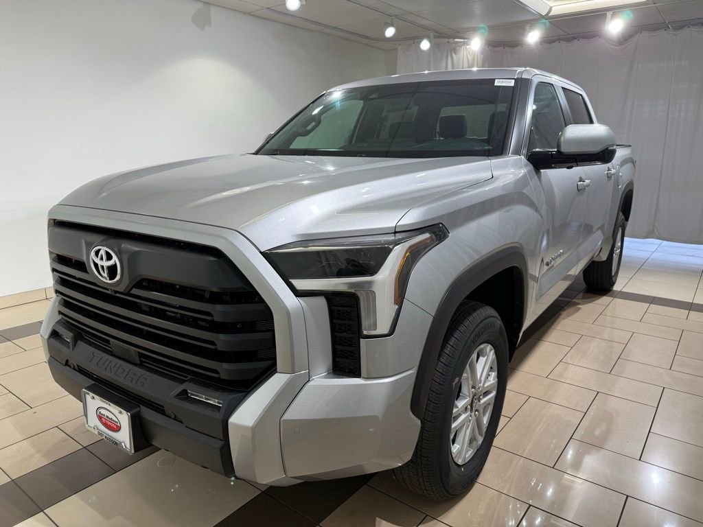 New 2026 Toyota Tundra SR5