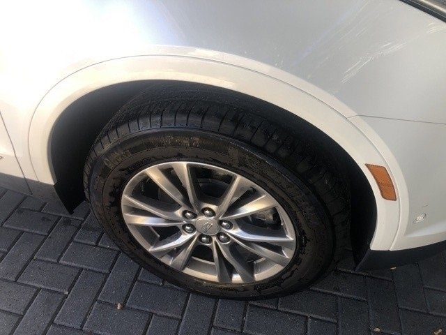 Certified 2021 Cadillac XT5 Premium Luxury image 2