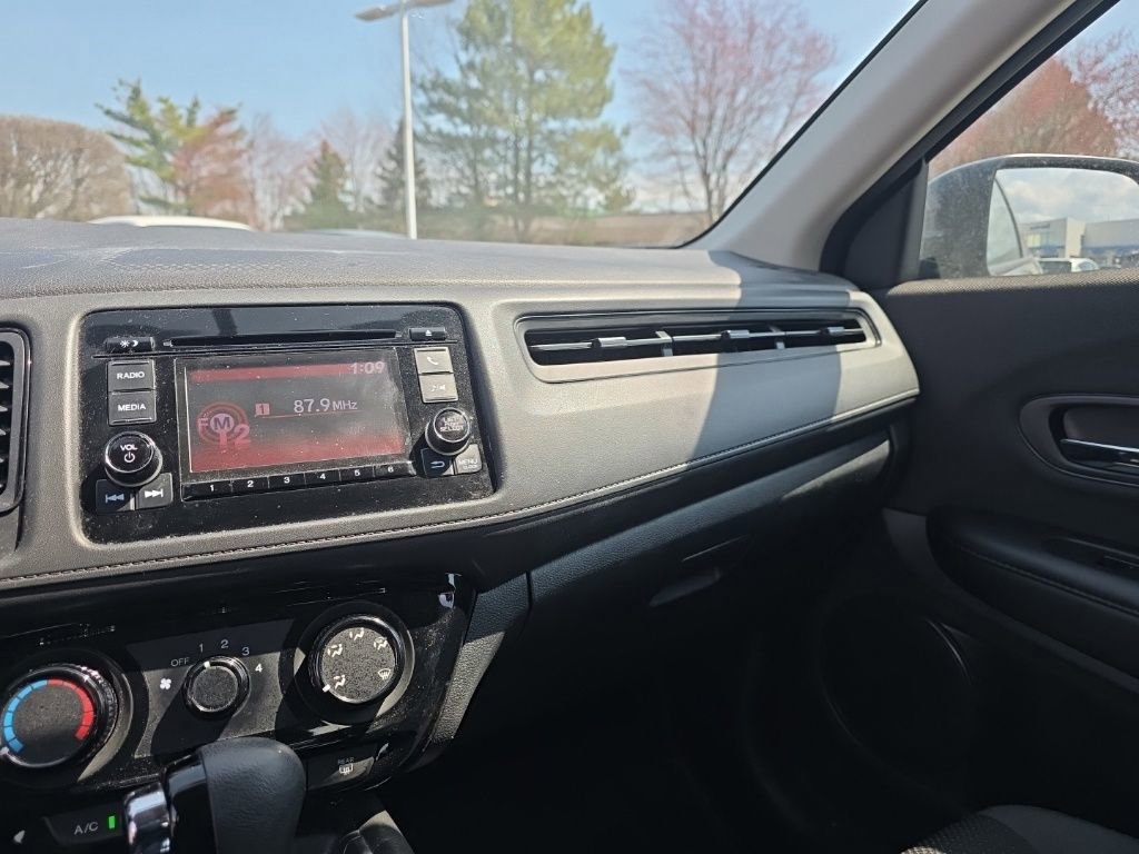 Used 2021 Honda HR-V LX image 19