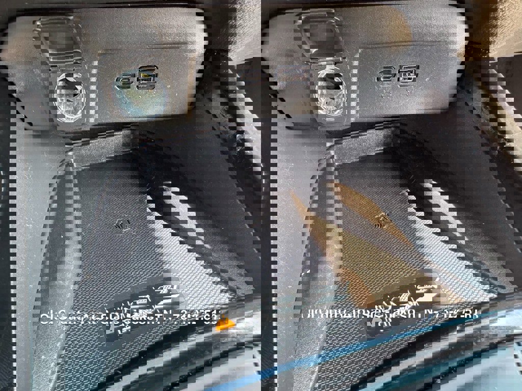 Used 2024 Chevrolet Trax ACTIV w/ Sunroof Package image 42