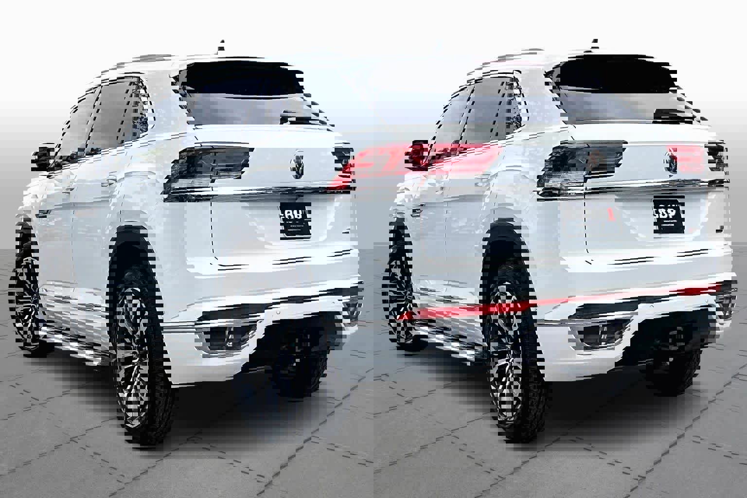 Used 2021 Volkswagen Atlas Cross Sport SEL Premium R-Line image 12