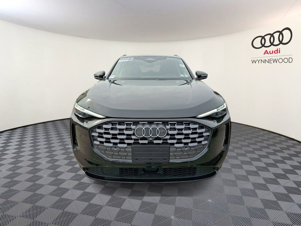 Certified 2025 Audi Q5 Premium Plus w/ Premium Plus image 2