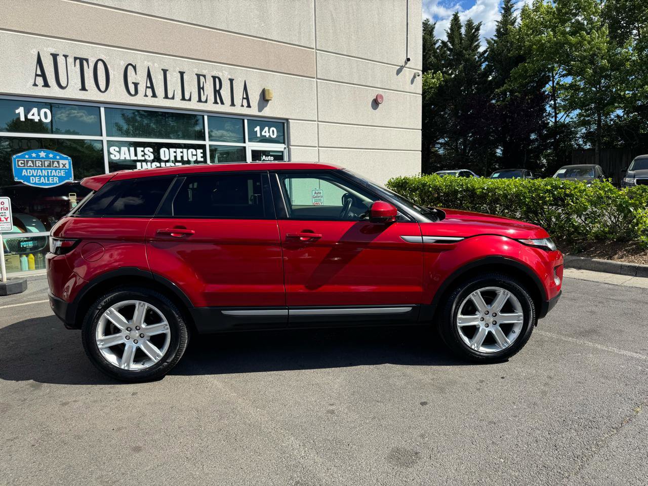 Used 2015 Land Rover Range Rover Evoque Pure Premium AWD/4WD image 3