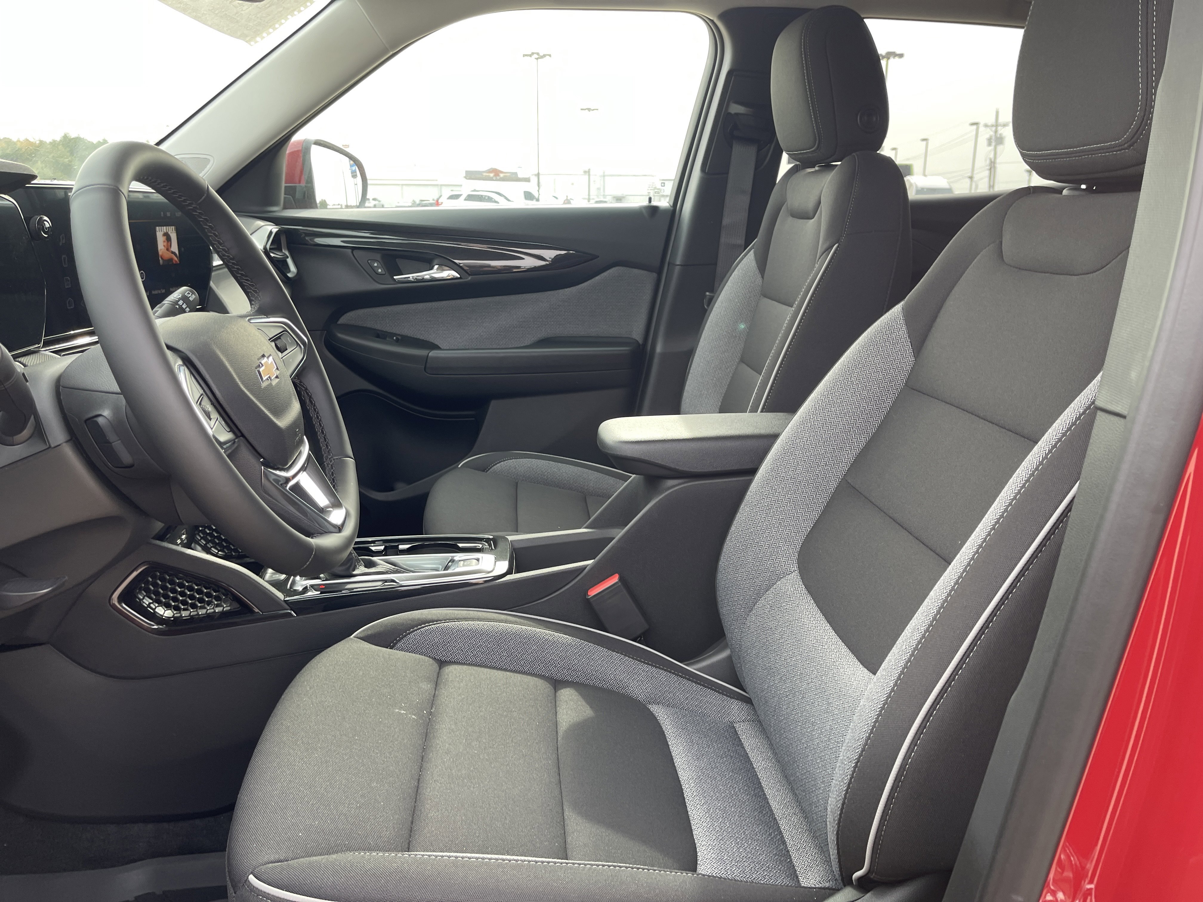 New 2026 Chevrolet TrailBlazer LT w/ Convenience Package FWD image 35