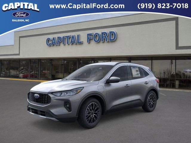 New 2025 Ford Escape SE