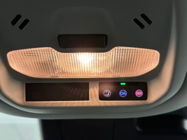 Used 2025 Chevrolet Trax LT image 14