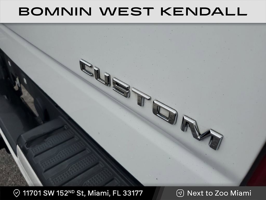 Used 2022 Chevrolet Silverado 1500 Custom image 10