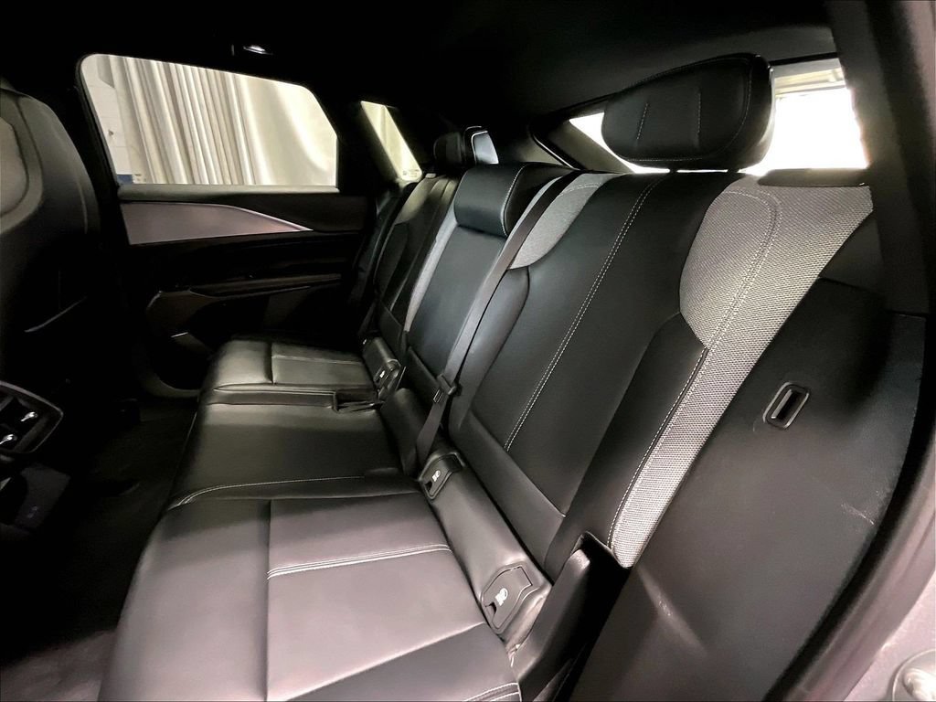 Used 2024 Cadillac Lyriq Tech w/ Driver Assist Package AWD/4WD image 15