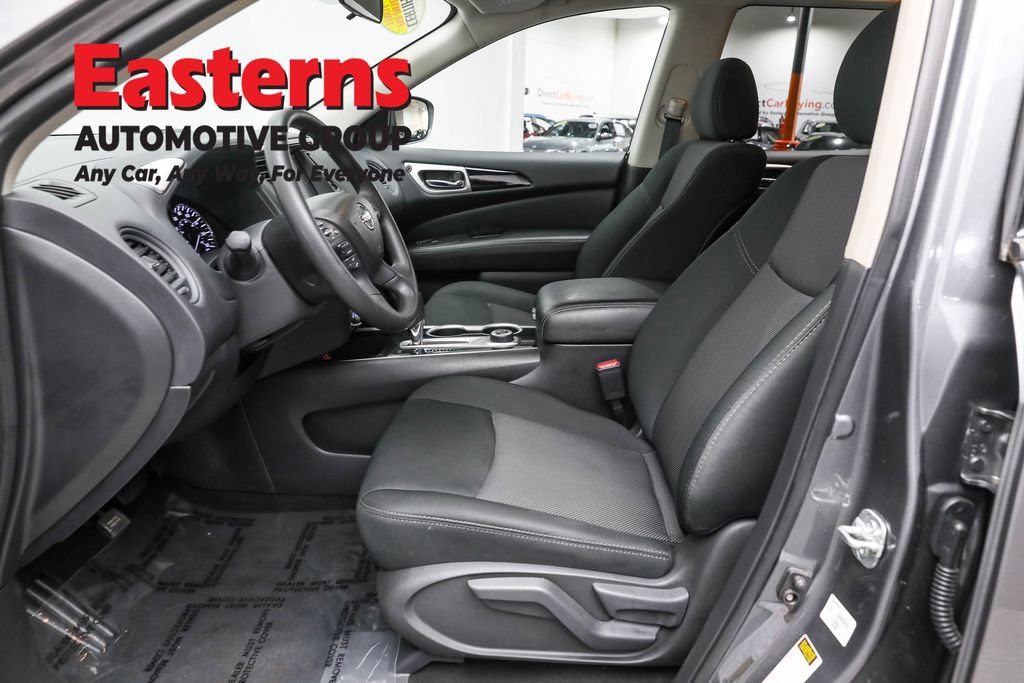 Used 2020 Nissan Pathfinder S image 14