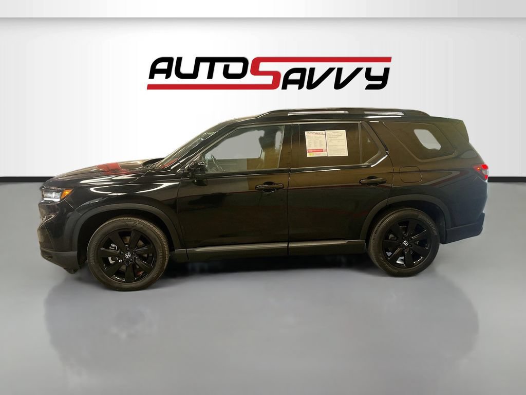 Used 2025 Honda Pilot Black Edition image 4