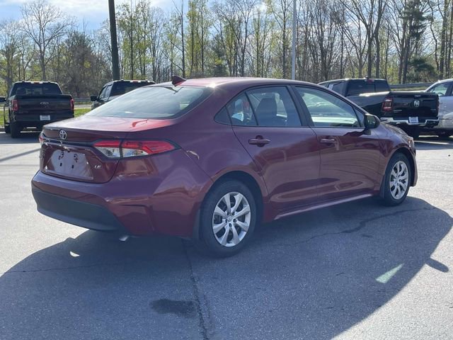 Used 2025 Toyota Corolla LE FWD image 5