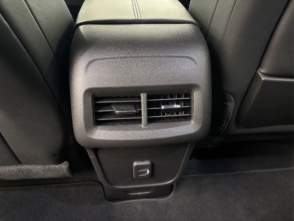 Used 2022 GMC Terrain SLT image 34