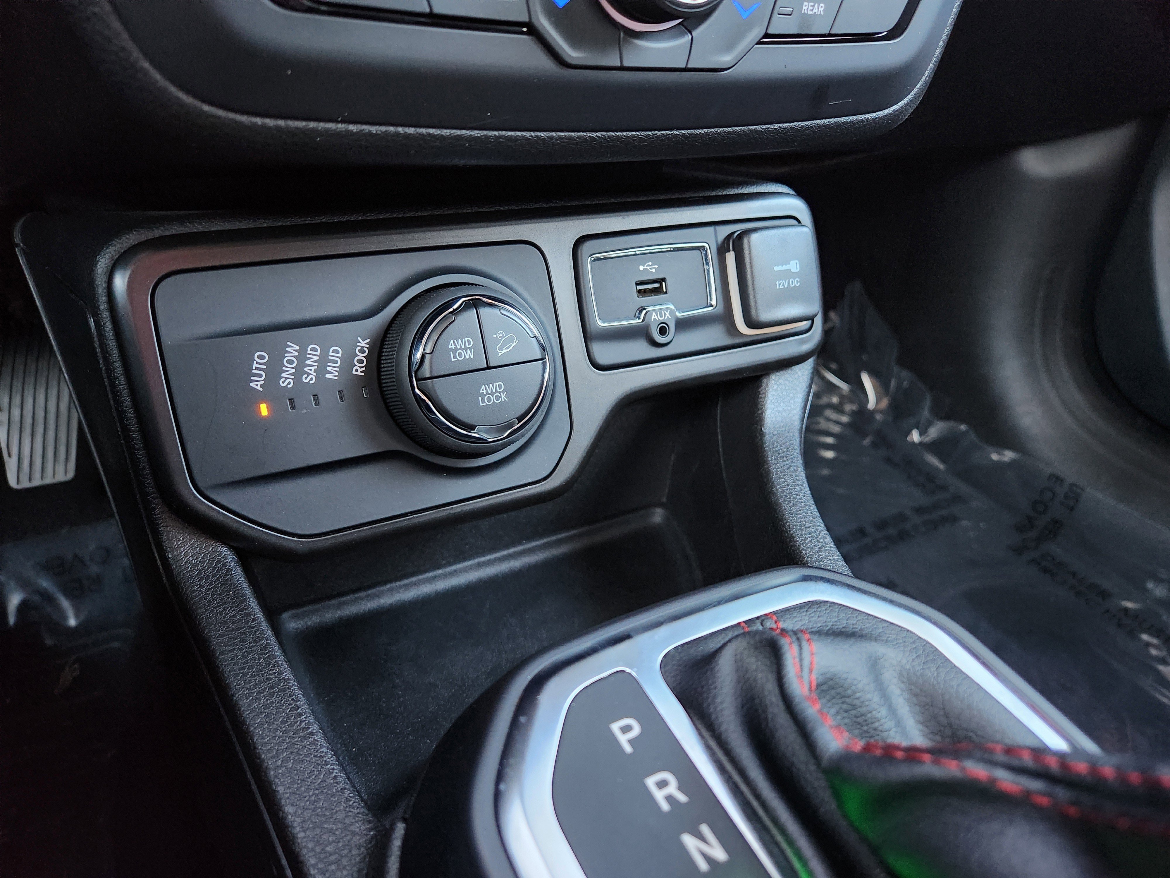 Used 2023 Jeep Renegade Trailhawk image 12