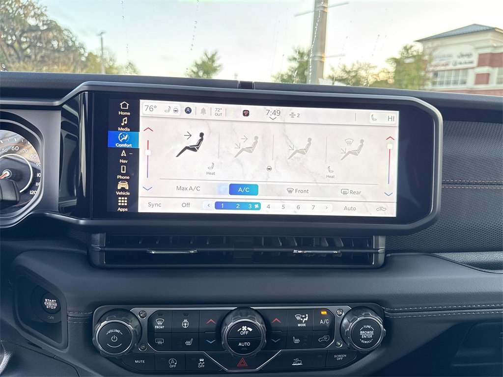 New 2025 Jeep Gladiator Mojave w/ Steel Bumper Group image 21