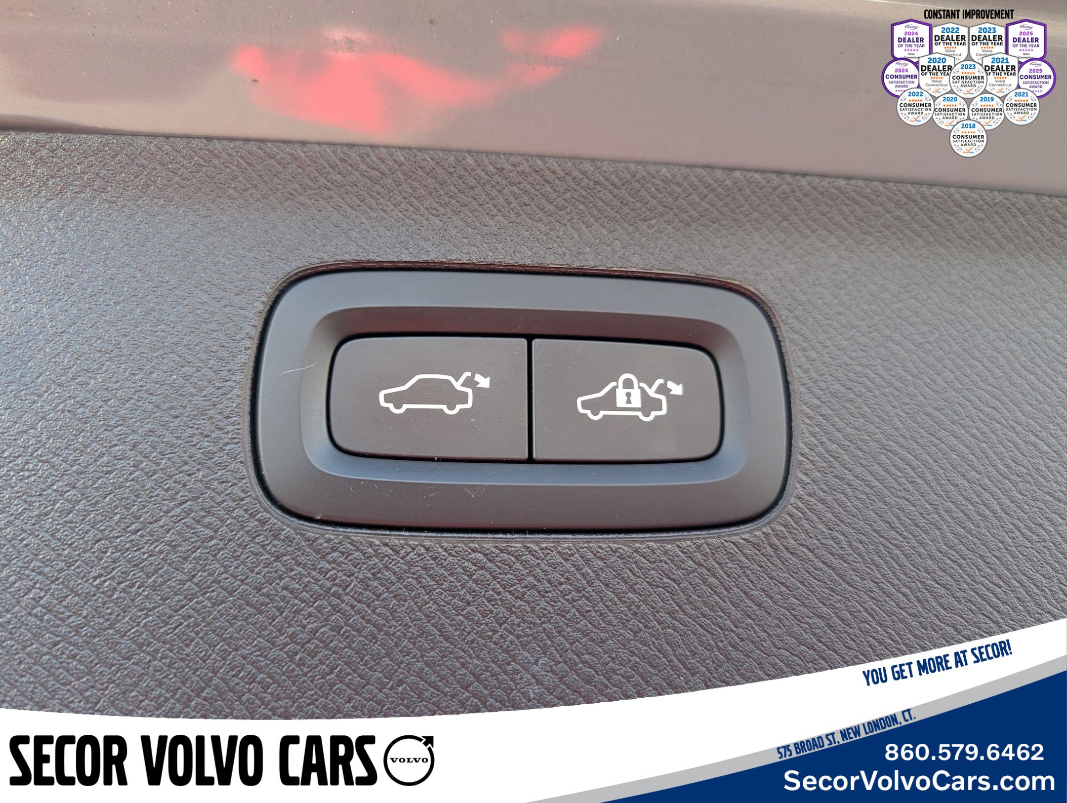 Certified 2024 Volvo XC90 T8 Plus w/ Protection Package Premier image 26