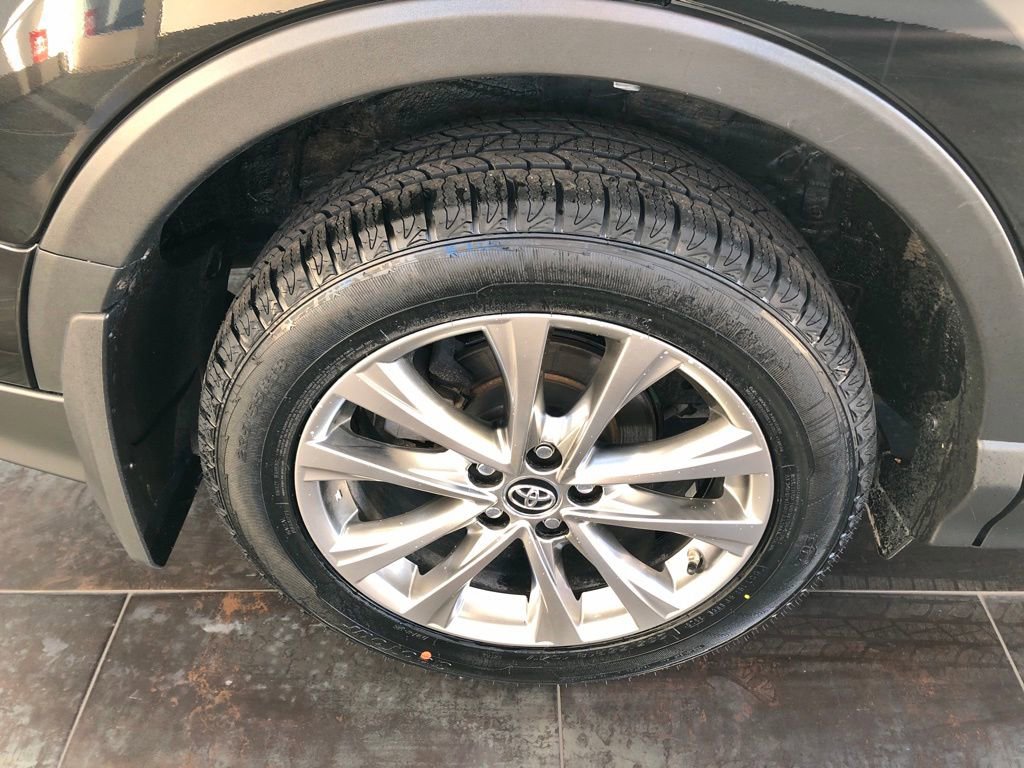 Used 2017 Toyota RAV4 Limited w/ All Weather Liner Package image 6