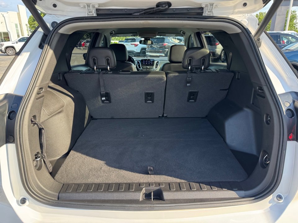 Used 2020 Chevrolet Equinox LT w/ Sport Edition FWD image 19