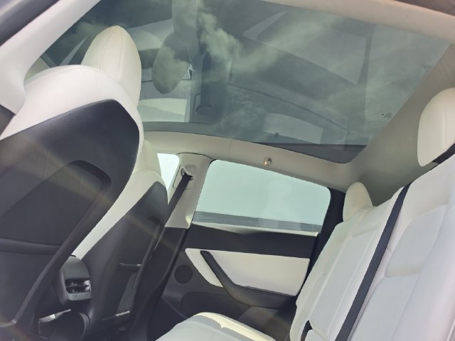 Used 2022 Tesla Model Y Long Range AWD/4WD image 38
