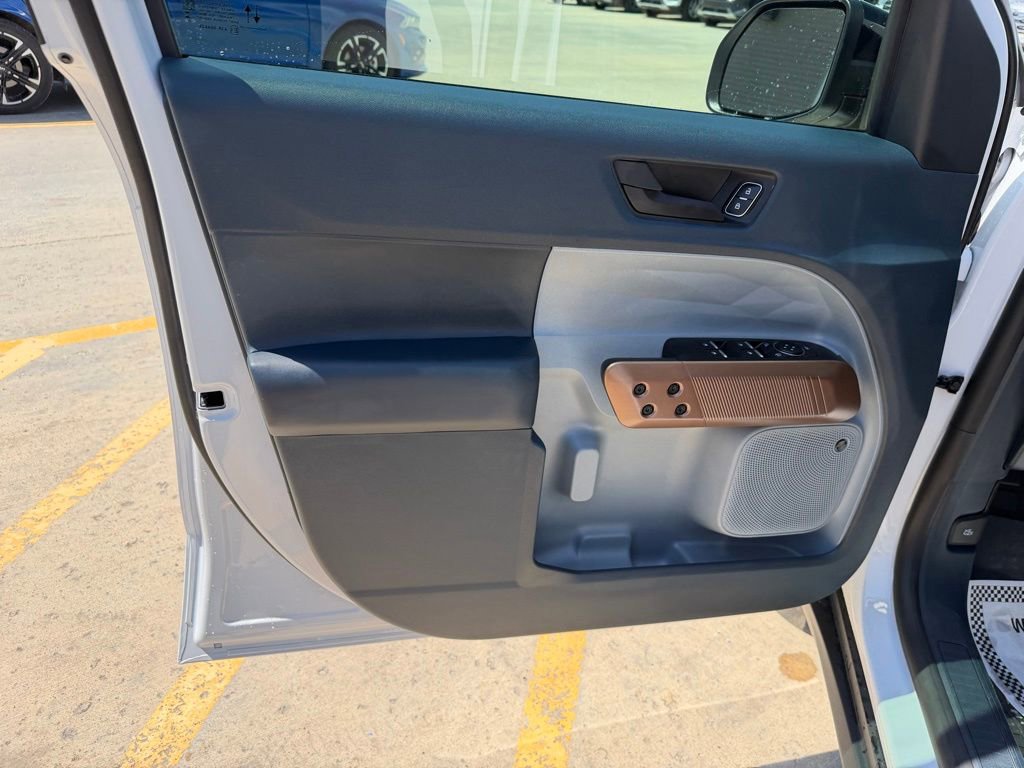Used 2024 Ford Maverick Lariat FWD image 14