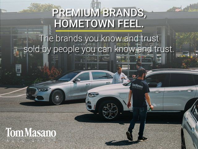 Used 2025 BMW i7 eDrive50 w/ Premium Package image 36