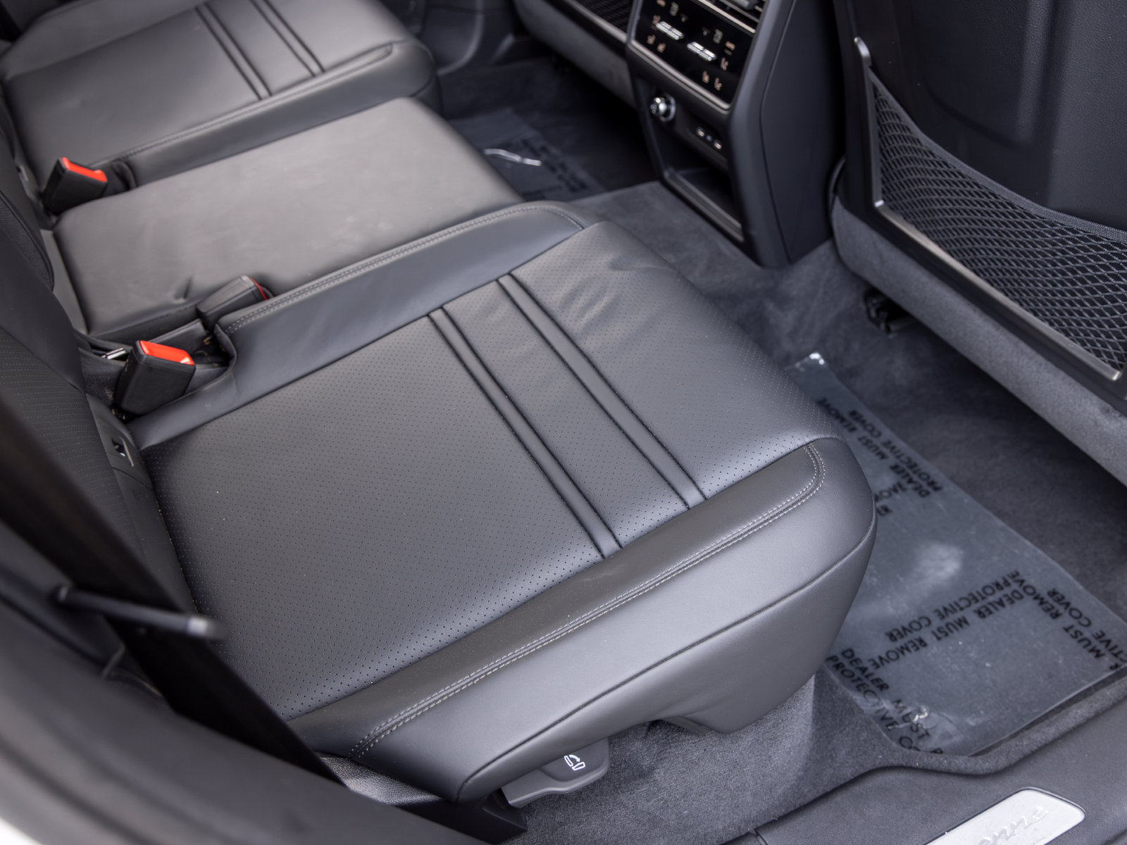 Certified 2026 Porsche Cayenne Coupe AWD/4WD image 56