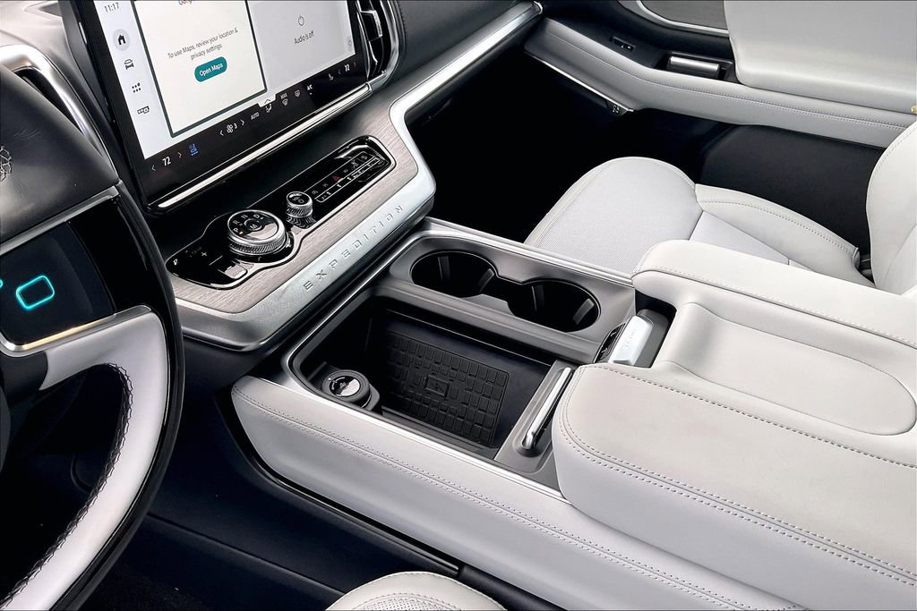 New 2025 Ford Expedition Platinum w/ Driver's Package image 8