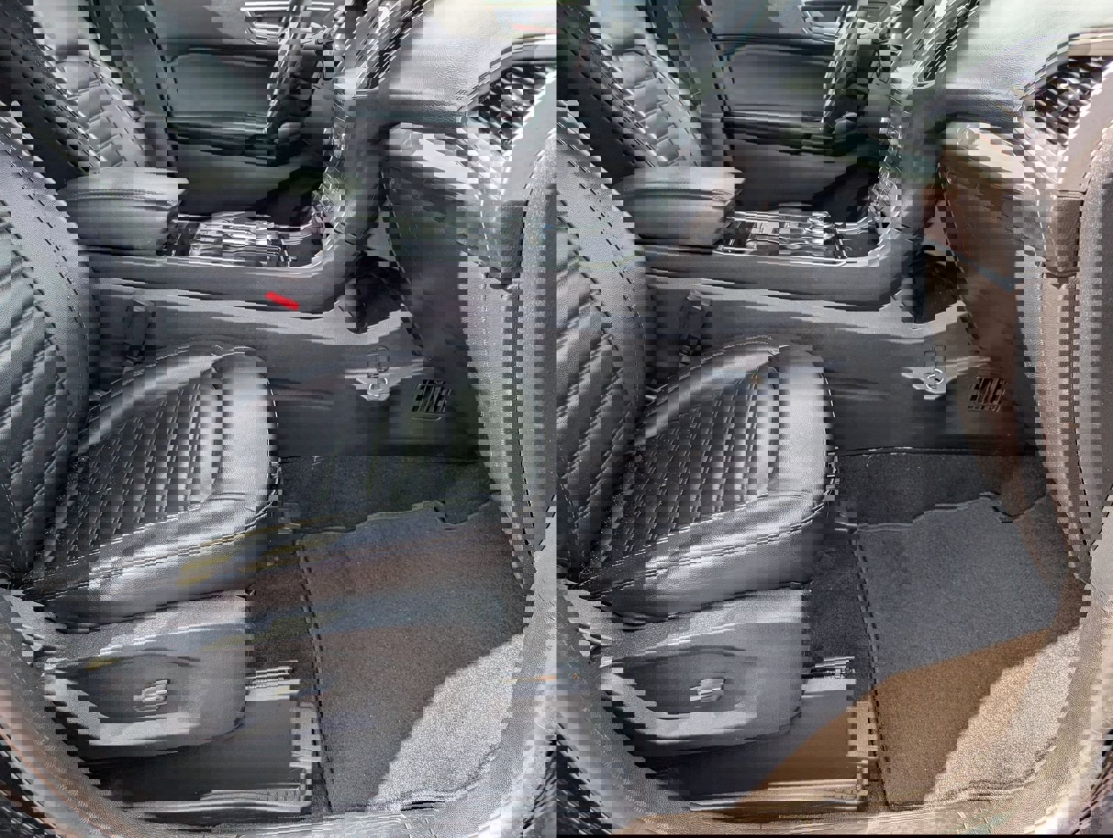 Used 2020 Ford Edge SEL FWD image 27