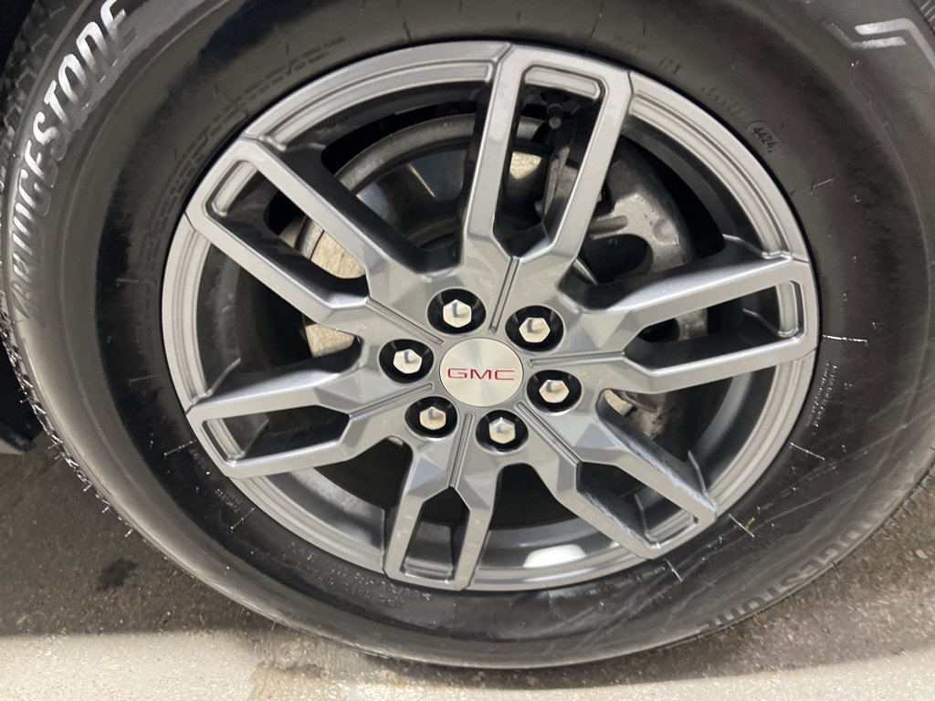 Used 2025 GMC Acadia Elevation image 46