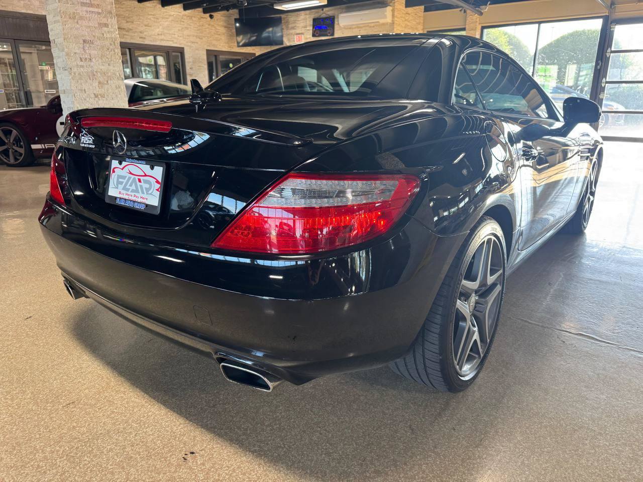 Used 2013 Mercedes-Benz SLK 250 image 7
