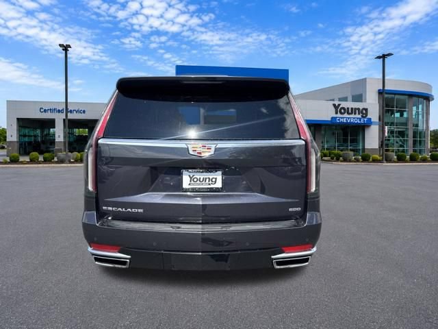 Used 2024 Cadillac Escalade Premium Luxury AWD/4WD image 6