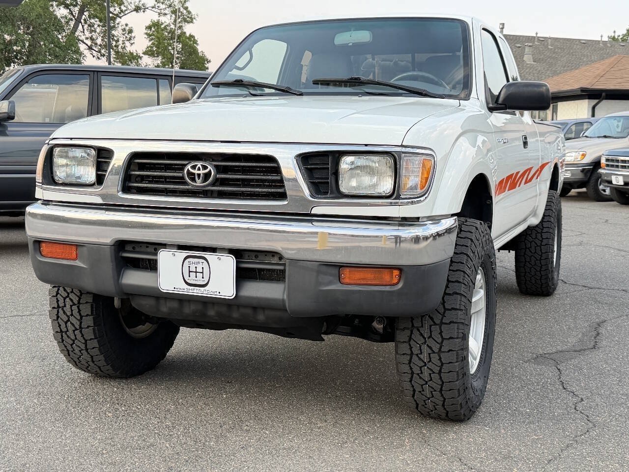 Used 1997 Toyota Tacoma 4x4 Xtracab V6 w/ LX Pkg image 2