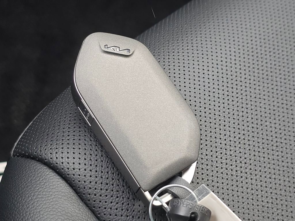 New 2026 Kia Sportage X-Line w/ X-Line Technology Package image 35