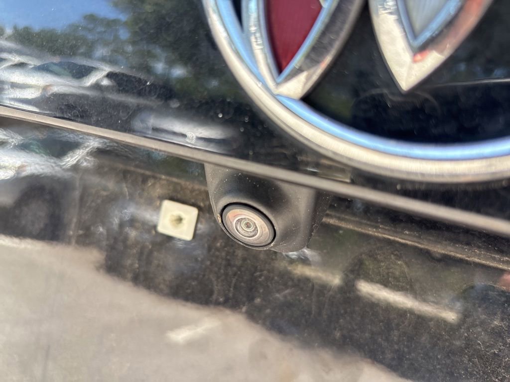 Used 2023 Buick Envision Essence FWD image 22