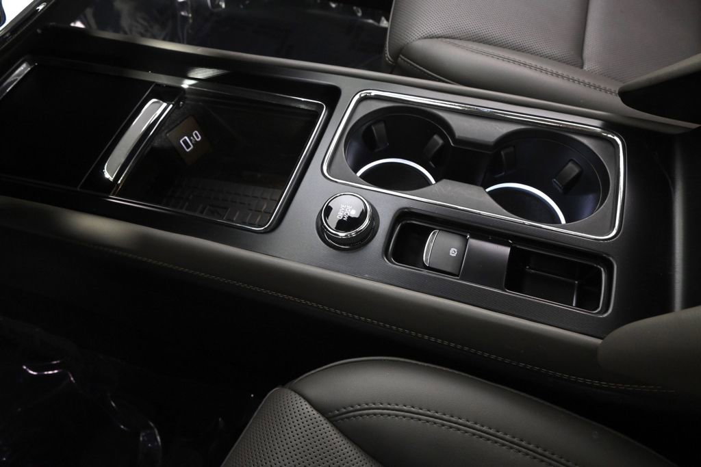 New 2025 Lincoln Corsair Reserve w/ Jet Appearance Package image 32