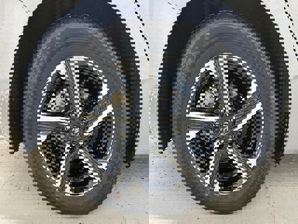 Used 2025 Nissan Sentra SV image 61