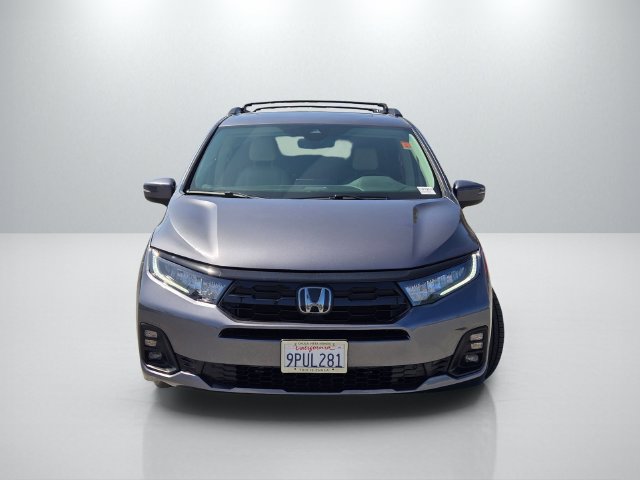Used 2025 Honda Odyssey Touring image 2