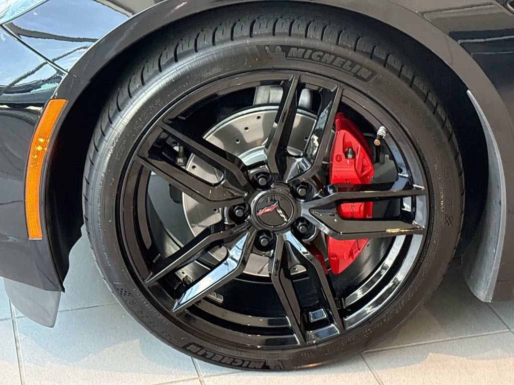 Used 2019 Chevrolet Corvette Stingray Convertible w/ 1LT image 32